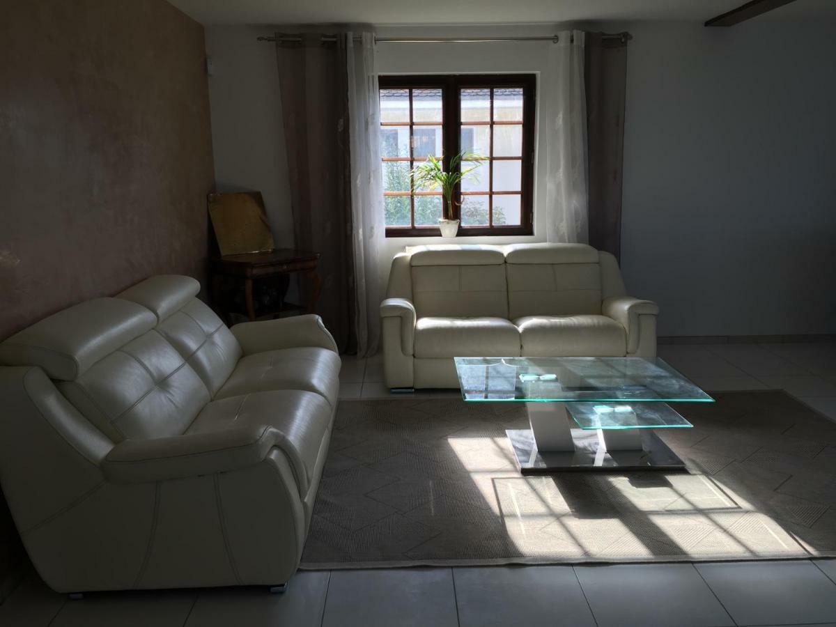 Villa Maxilly Bagian luar foto